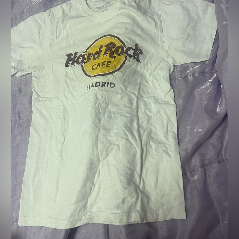 Vintage Hard Rock Cafe Tee Madrid 🤍